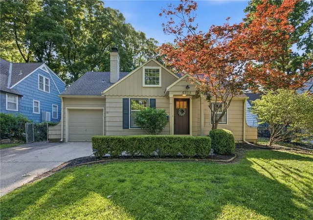 1st image of 5313 Aberdeen Rd, Mission, KS 66205 | MLS# 2627126