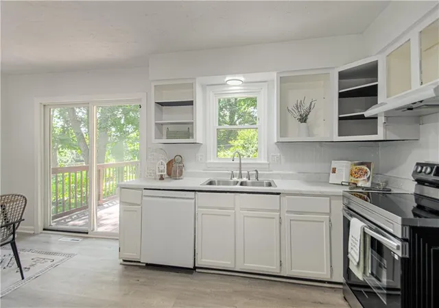 Photo 4 of Single family home for sale at 20125 E 13th Street S, Independence, MO 64057 | MLS# 2627139 | Listing updated on 2026-08-27