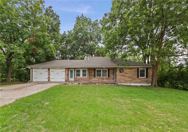 1st image of 8105 E 80th Ter, Kansas City, MO 64138 | MLS# 2627142