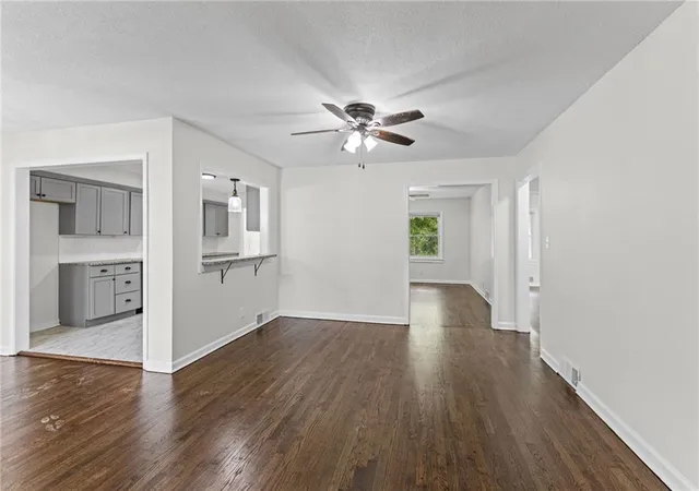 3rd image of 8105 E 80Th Ter, Kansas City, MO 64138 | MLS# 2627142