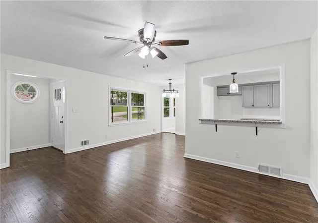 4th image of 8105 E 80Th Ter, Kansas City, MO 64138 | MLS# 2627142
