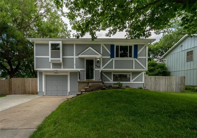 Homes for sale in Merriam, KS | 9685 W 61st St, Merriam, KS 66203 | MLS# 2627144