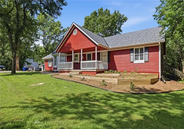 Homes for sale in Peculiar, MO | 24512 Shaddow Ct, Peculiar, MO 64078 | MLS# 2627155