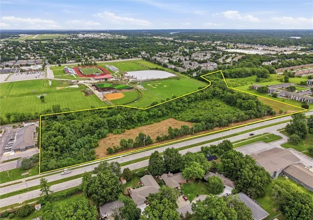 2nd image of E Chipman Rd, Lees Summit, MO 64063 | MLS# 2627168