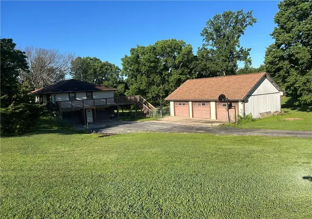 Homes for sale in Holt, MO | 6740 Se Horseshoe Dr, Holt, MO 64048 | MLS# 2627171