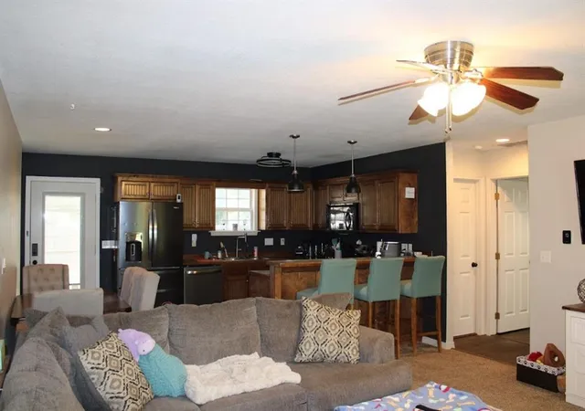 Homes for sale in Pittsburg, KS | 416 W Martin St, Pittsburg, KS 66762 | MLS# 2627173