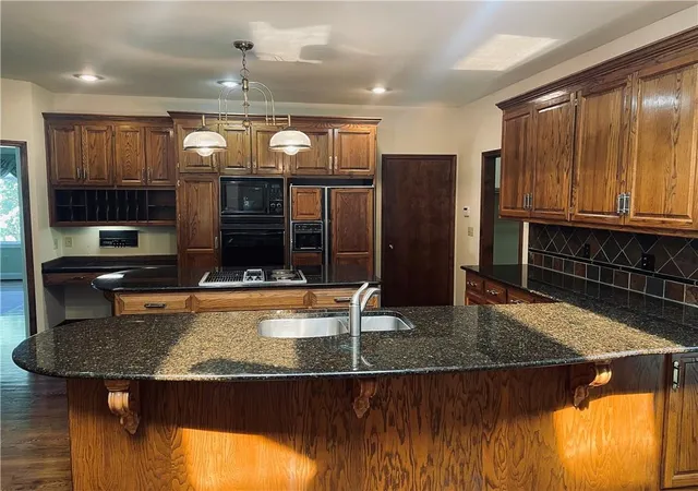 Photo 4 of Single family home for sale at 1609 Ridge Rd, Leavenworth, KS 66048 | MLS# 2627180 | Listing updated on 2026-08-02