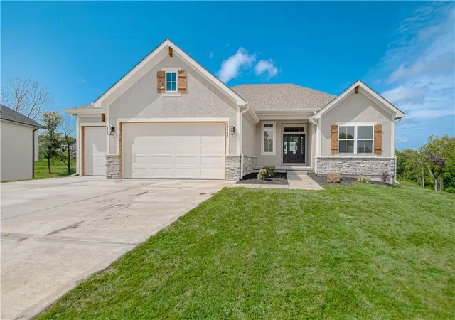 Photo 2 of Single family home for sale at 12480 Appaloosa St, Platte City, MO 64079 | MLS# 2627182 | Listing updated on 2026-10-04