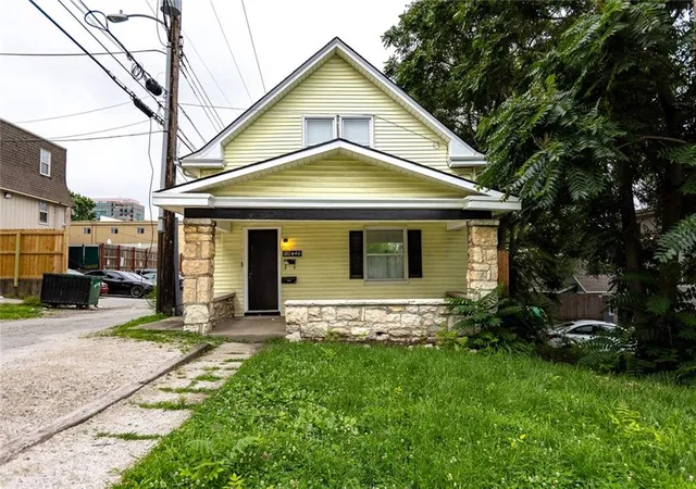 Photo 1 of Multi family home for sale at 1111 W 44th Street, Kansas City, MO 64111 | MLS# 2627188 | Listing updated on 2026-09-01