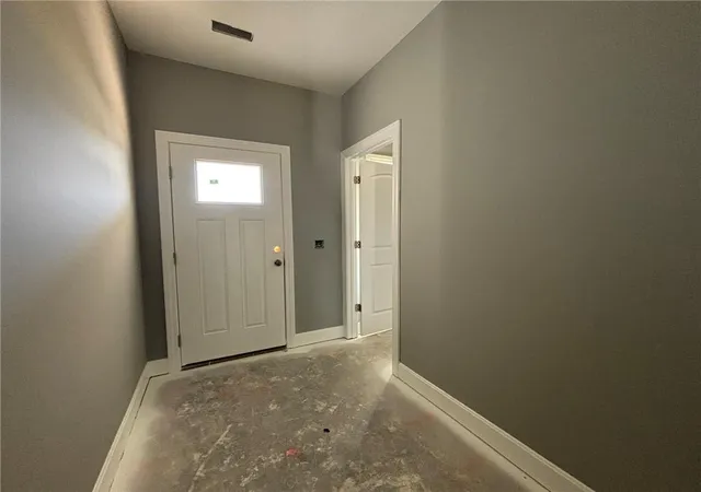 Photo 4 of Single family home for sale at 4810 S Crk Woods Dr, Saint Joseph, MO 64507 | MLS# 2627191 | Listing updated on 2026-08-26