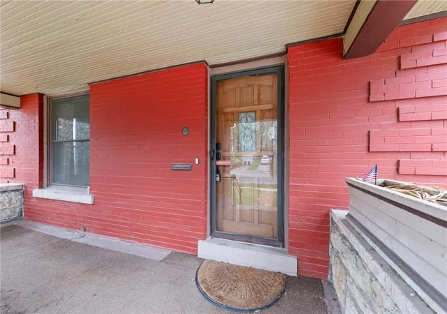 4th image of 3424 Holmes St, Kansas City, MO 64109 | MLS# 2627198