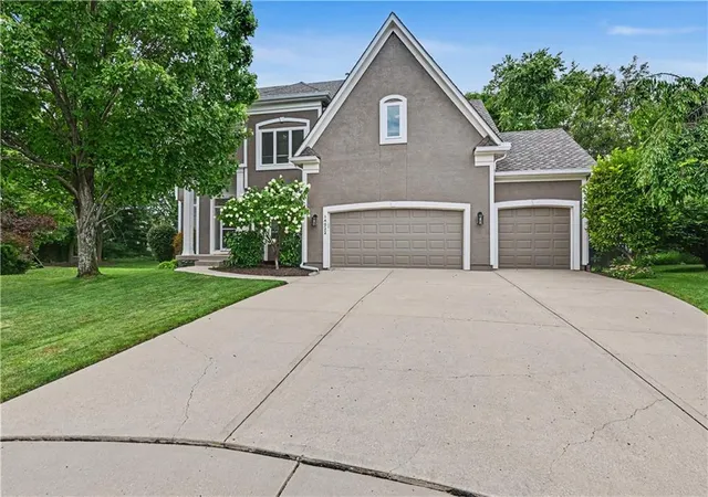 1st image of 14022 Briar St, Overland Park, KS 66224 | MLS# 2627215