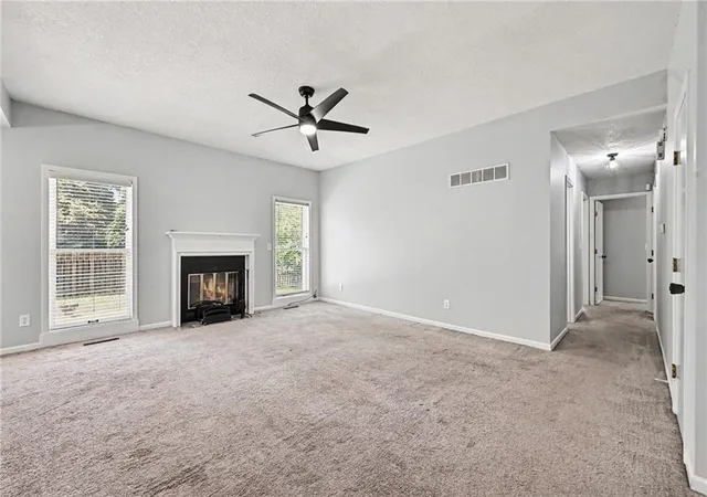 Homes for sale in Kearney, MO | 1720 Regency Dr, Kearney, MO 64060 | MLS# 2627221