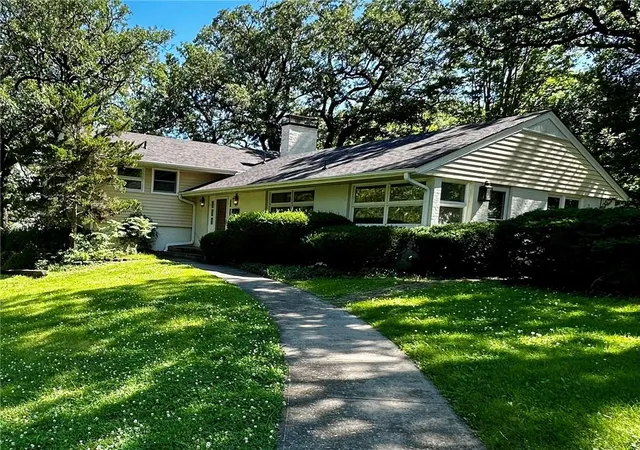 Homes for sale in Maryville, MO | 403 Lawn Ave, Maryville, MO 64468 | MLS# 2627222
