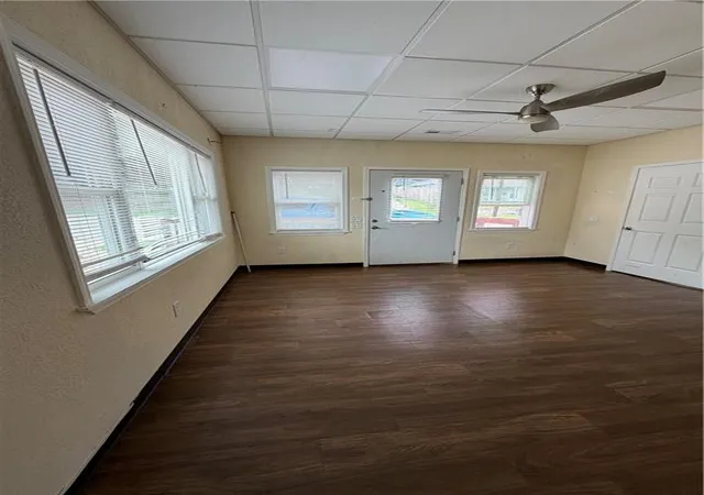 Photo 4 of Sale Pending at 904 Vine St, Saint Joseph, MO 64503 | MLS# 2627227 | Listing updated on 2026-08-29