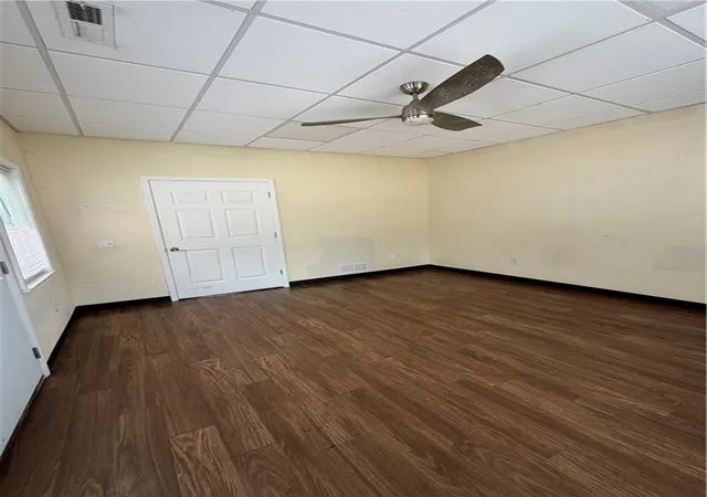 Photo 5 of Sale Pending at 904 Vine St, Saint Joseph, MO 64503 | MLS# 2627227 | Listing updated on 2026-08-29