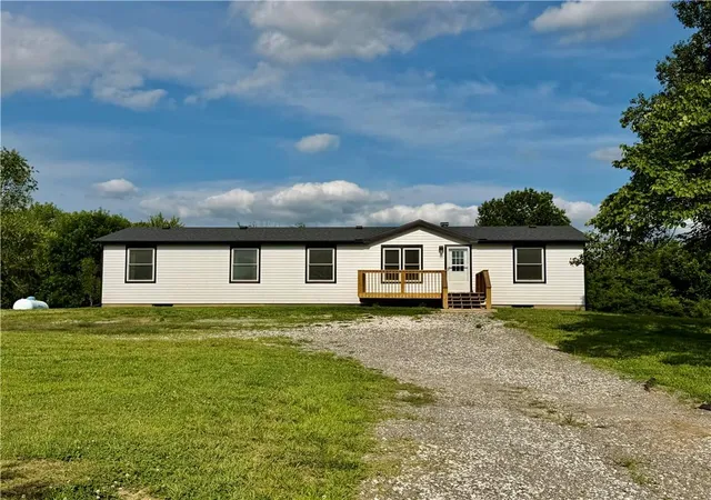 Homes for sale in Pleasant Hill, MO | 19307 S Beattie Rd, Pleasant Hill, MO 64080 | MLS# 2627230
