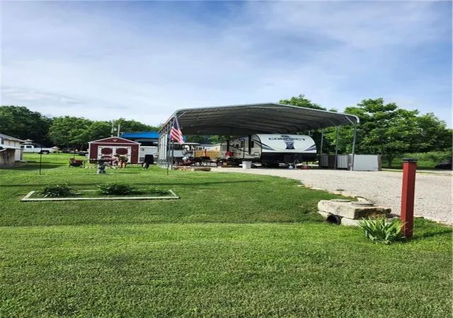 1st image of 61 65 Walnut Dr, Linn Valley, KS 66040 | MLS# 2627233