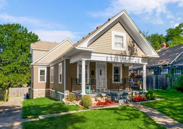 1st image of 6028 Harrison St, Kansas City, MO 64110 | MLS# 2627238