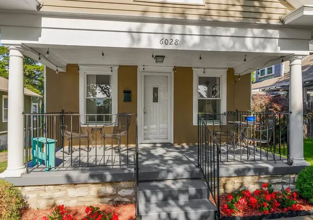 3rd image of 6028 Harrison St, Kansas City, MO 64110 | MLS# 2627238