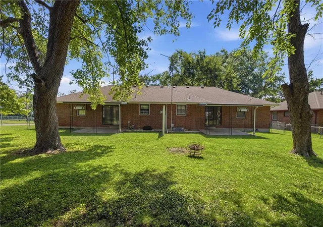 Homes for sale in Raytown, MO | 5900 Westridge Rd, Raytown, MO 64133 | MLS# 2627241