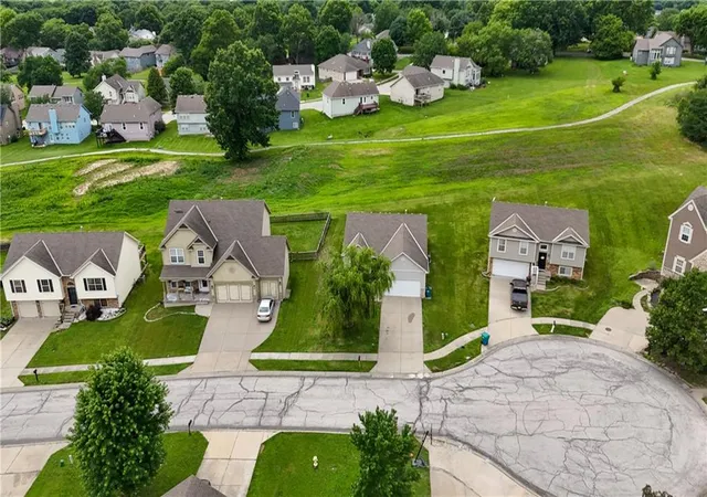 Homes for sale in Grandview, MO | 14404 Eastern Ct, Grandview, MO 64030 | MLS# 2627248