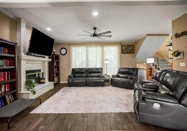 4th image of 7929 W 155Th Pl, Overland Park, KS 66223 | MLS# 2627250