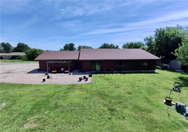 Homes for sale in Burlington, KS | 121 Johnny St, Burlington, KS 66839 | MLS# 2627256