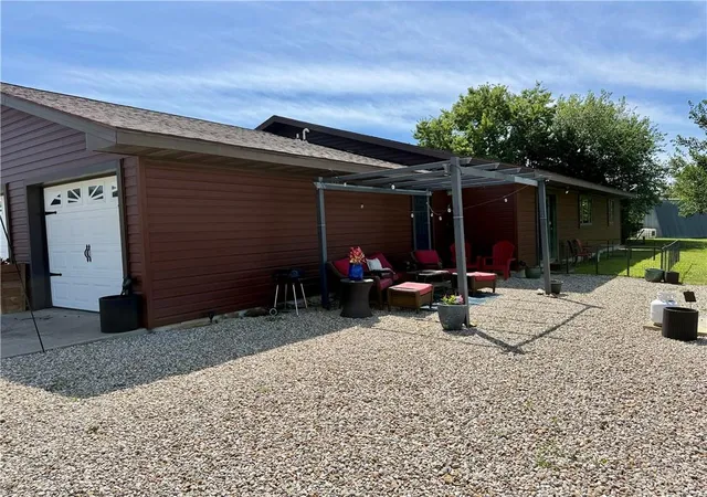 Homes for sale in Burlington, KS | 121 Johnny St, Burlington, KS 66839 | MLS# 2627256
