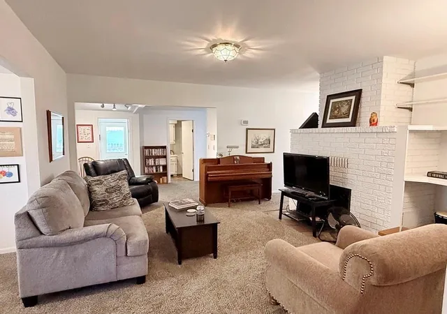 Homes for sale in Nevada, MO | 628 W Arch St, Nevada, MO 64772 | MLS# 2627259
