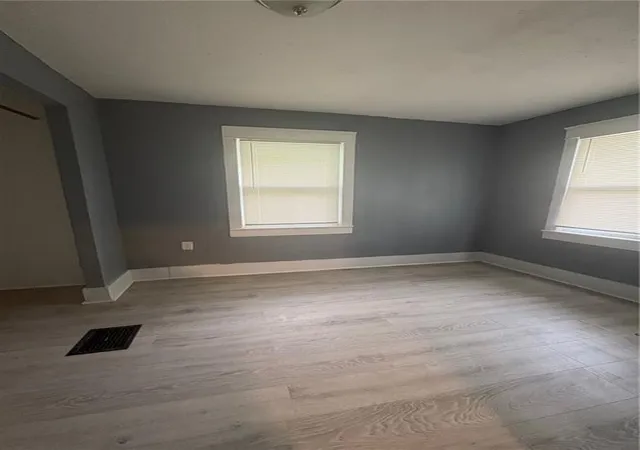 Photo 3 of Single family home for sale at 5214 Scarritt Ave, Kansas City, MO 64123 | MLS# 2627264 | Listing updated on 2026-08-25
