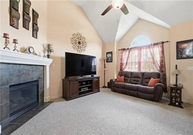 4th image of 1404 Fox Run Trl, Platte City, MO 64079 | MLS# 2627266