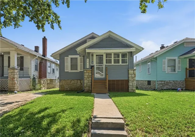 Photo 1 of Sale Pending at 5423 Wabash Ave, Kansas City, MO 64130 | MLS# 2627269 | Listing updated on 2026-08-16