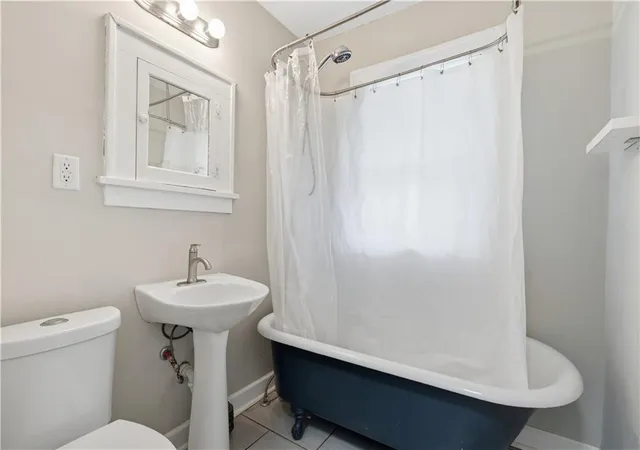 Photo 5 of Sale Pending at 5423 Wabash Ave, Kansas City, MO 64130 | MLS# 2627269 | Listing updated on 2026-08-16