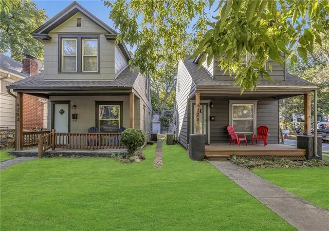 Photo 1 of Single family home for sale at 4202 Bell St, Kansas City, MO 64111 | MLS# 2627272 | Listing updated on 2026-09-13