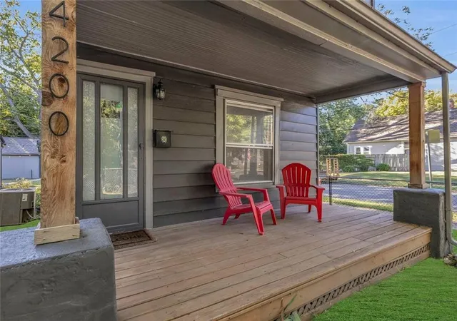 Photo 3 of Single family home for sale at 4202 Bell St, Kansas City, MO 64111 | MLS# 2627272 | Listing updated on 2026-09-13
