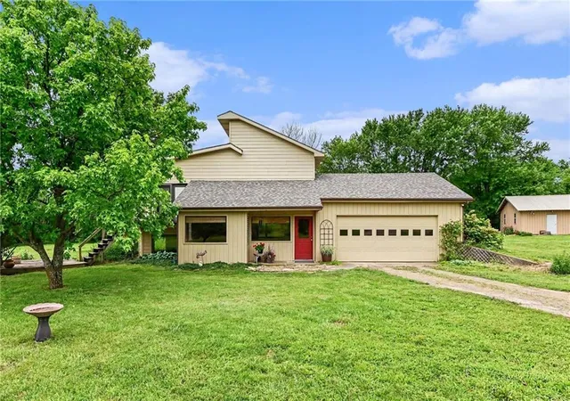 Homes for sale in Lawrence, KS | 18793 21st St, Lawrence, KS 66044 | MLS# 2627289