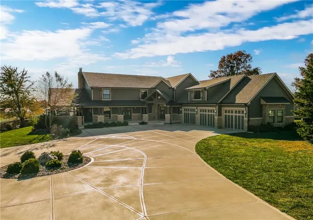 Photo 4 of Single family home for sale at 15615 NE 116th Street, Kearney, MO 64060 | MLS# 2627292 | Listing updated on 2026-06-29