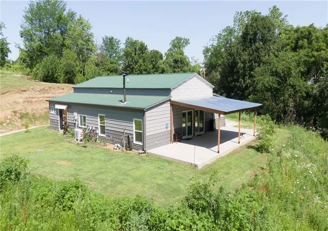Homes for sale in Orrick, MO | 10259 S Perry Rd, Orrick, MO 64077 | MLS# 2627302