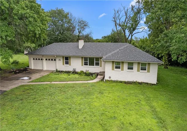 1st image of 17029 Springdale Rd, Leavenworth, KS 66048 | MLS# 2627303