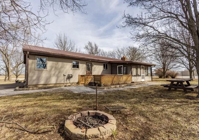 Homes for sale in Lamar, MO | 587 Tract 3 Nw First Ln, Lamar, MO 64759 | MLS# 2627320