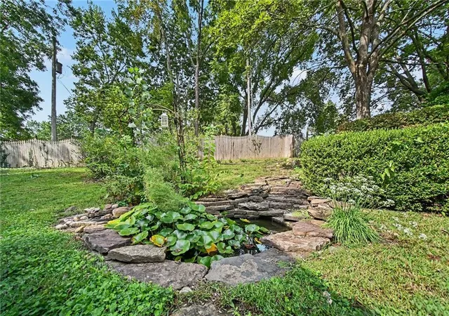 Single family home for sale at 5710 N Spruce Ave, Kansas City, MO 64119 | MLS# 2627345