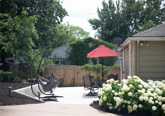 4th image of 61 H St, Lake Lotawana, MO 64086 | MLS# 2627350