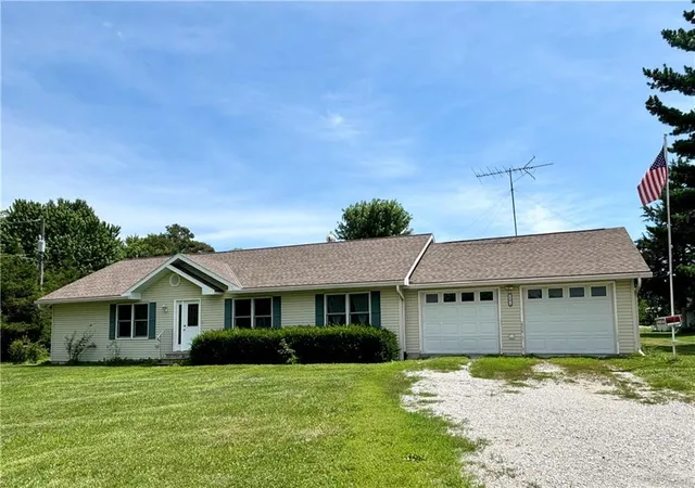 Photo 1 of Single family home for sale at 14471 Highway 71, Savannah, MO 64485 | MLS# 2627353 | Listing updated on 2026-08-25