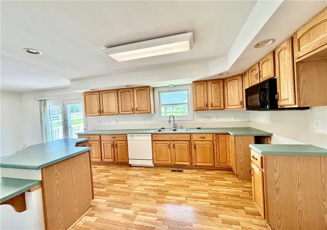 Photo 3 of Single family home for sale at 14471 Highway 71, Savannah, MO 64485 | MLS# 2627353 | Listing updated on 2026-08-25