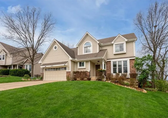 1st image of 13929 W 76th Cir, Shawnee, KS 66216 | MLS# 2627388