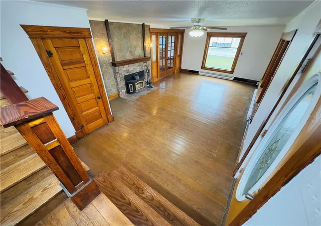 5th image of 409 W Miller St, Appleton City, MO 64724 | MLS# 2627395