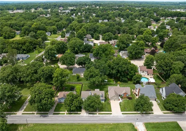 Homes for sale in St Joseph, MO | 3308 Chriss Hessler Rd, St Joseph, MO 64506 | MLS# 2627422