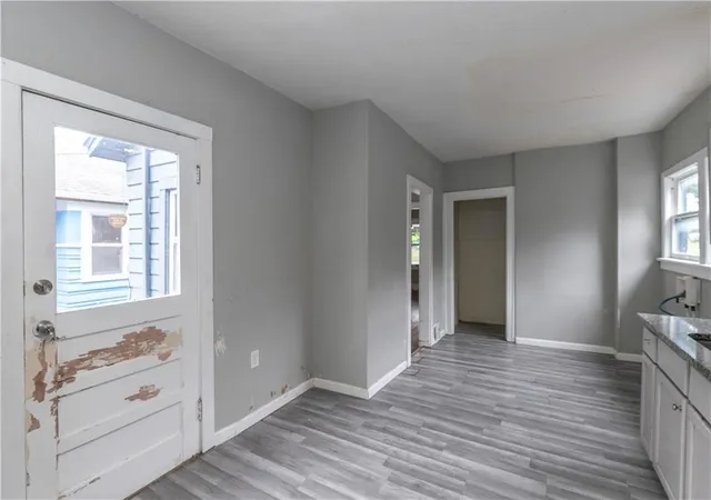 Photo 3 of Single family home for sale at 809 Monroe Ave, Kansas City, MO 64124 | MLS# 2627444 | Listing updated on 2026-08-19