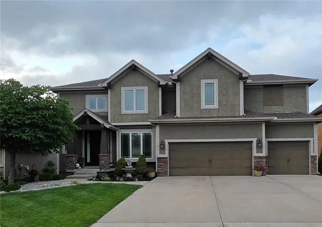 1st image of 21836 W 176th Ter, Olathe, KS 66062 | MLS# 2627448